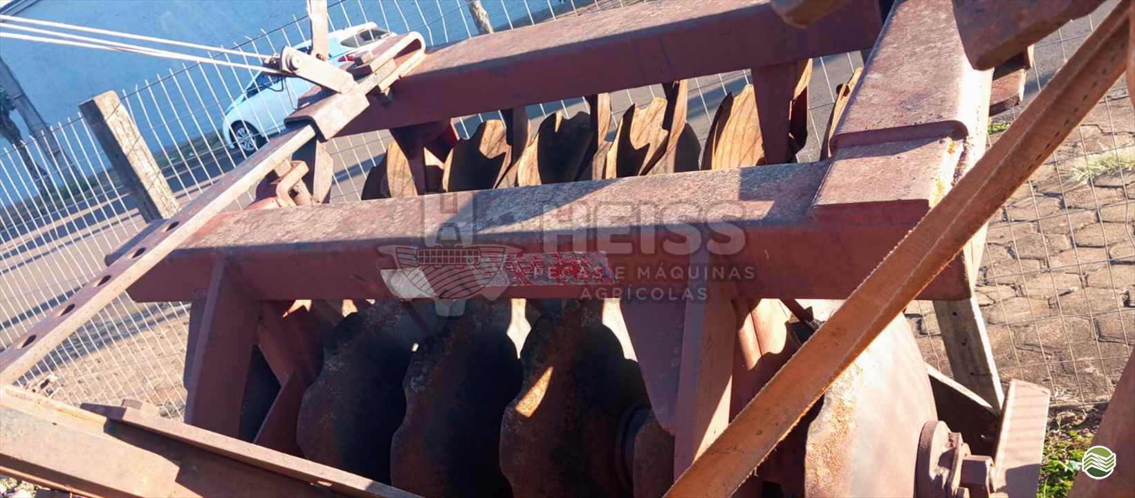 IMPLEMENTOS AGRICOLAS GRADE ARADORA ARADORA 12 DISCOS Heiss - Peças Agrícolas TOLEDO PARANÁ PR